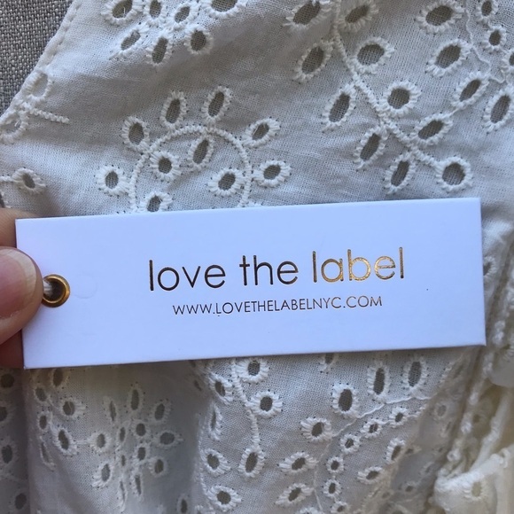 NWT Love the Label Womens Eyelet Ruffle Sleeve Tiered Dress Ecru Medium - Picture 14 of 15